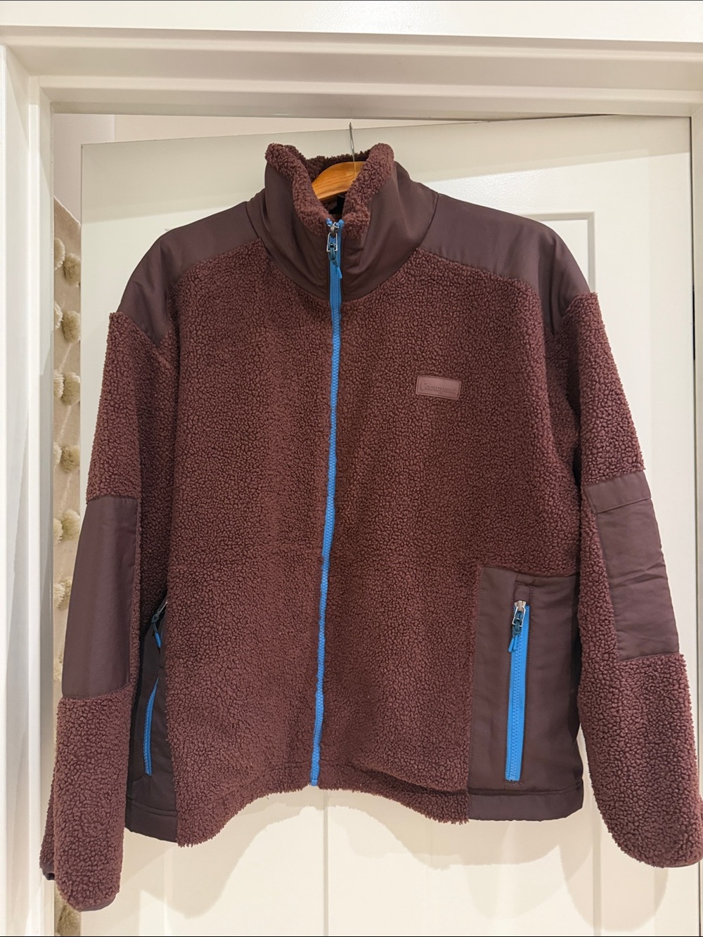 cotopaxi Men's Brown Sherpa Jacket with Blue Zippers